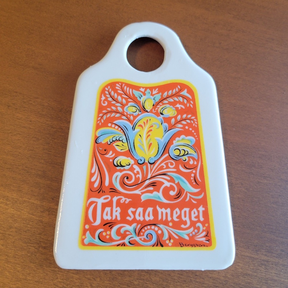 Vintage MCM Berggren Trayner Ceramic Garlic Ginger Grater Scandinavian Folk Art